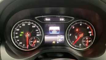 MERCEDES-BENZ A-CLASS A180d SE 5dr Auto ++ NAV / LEATHER / BLUETOOTH / ULEZ / 76 MPG +