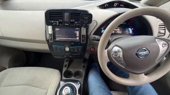 NISSAN LEAF 80kW 5dr Auto