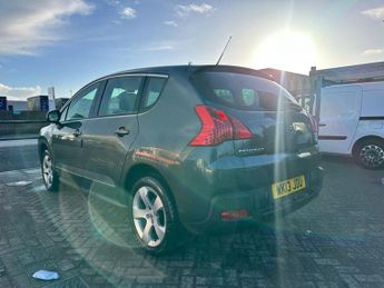 PEUGEOT 3008 1.6 HDi 115 Active II 5dr