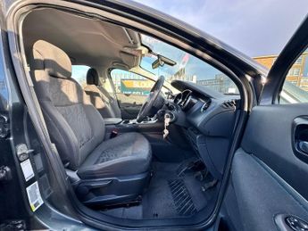 PEUGEOT 3008 1.6 HDi 115 Active II 5dr