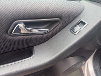 MERCEDES-BENZ A-CLASS A160 Classic SE 5dr CVT Auto