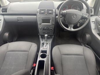 MERCEDES-BENZ A-CLASS A160 Classic SE 5dr CVT Auto