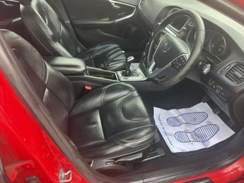 VOLVO V40 D2 120] SE Lux Nav 5dr