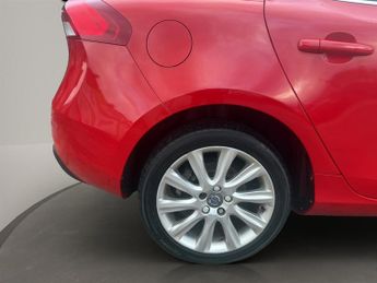 VOLVO V40 D2 120] SE Lux Nav 5dr