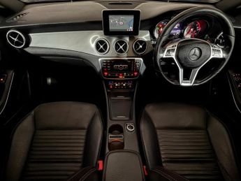 MERCEDES-BENZ GLA GLA 220 CDI 4Matic AMG Line 5dr Auto [Pre Plus]