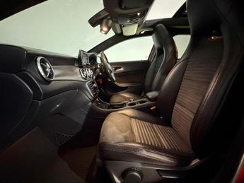 MERCEDES-BENZ GLA GLA 220 CDI 4Matic AMG Line 5dr Auto [Pre Plus]