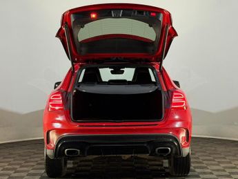 MERCEDES-BENZ GLA GLA 220 CDI 4Matic AMG Line 5dr Auto [Pre Plus]