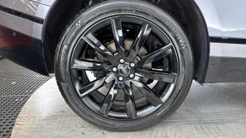 LAND ROVER RANGE ROVER VELAR 2.0 D180 R-Dynamic SE SUV 5dr Diesel Auto 4WD Euro 6 (s/s) (180 