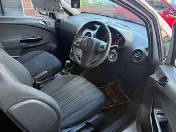 VAUXHALL CORSA 1.4i 16V Club 3dr Auto [AC]