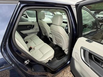 LAND ROVER DISCOVERY SPORT 2.0 TD4 180 SE Tech 5dr Auto