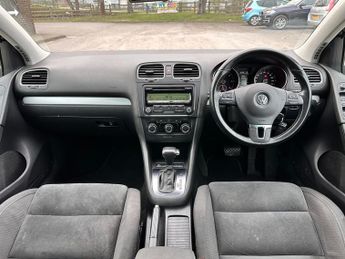 VOLKSWAGEN GOLF 2.0 TDi 140 GT 5dr DSG