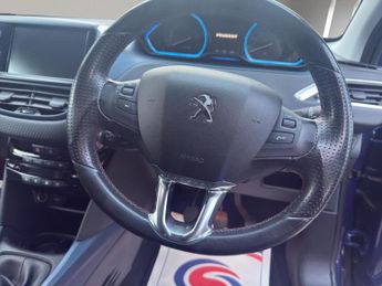 PEUGEOT 2008 1.2 VTi Crossway 5dr