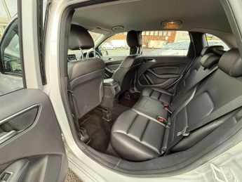 MERCEDES-BENZ B CLASS B200 CDI BlueEFFICIENCY Sport 5dr Auto