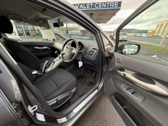TOYOTA AURIS 1.6 VVTi TR 5dr MM