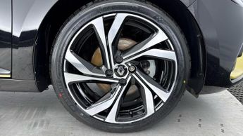 RENAULT CLIO 1.6 E-TECH E-Tech engineered Hatchback 5dr Petrol Hybrid Auto Eu