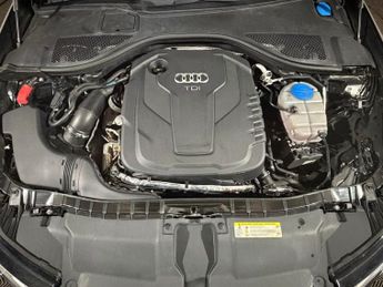 AUDI A6 2.0 TDI Ultra Black Edition 5dr S Tronic