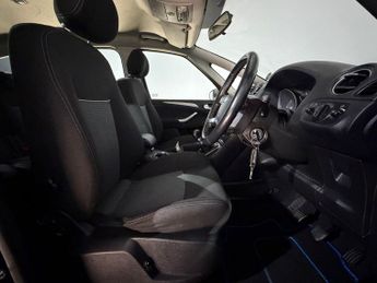 FORD S-MAX 2.0 TDCi 140 Zetec 5dr