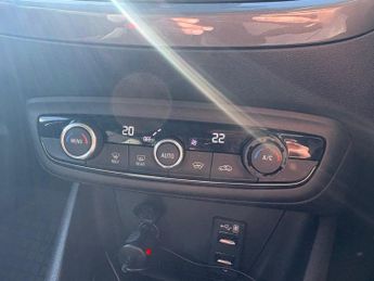 VAUXHALL CROSSLAND X 1.2T [130] Elite Nav 5dr [Start Stop] Auto