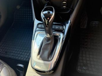 VAUXHALL CROSSLAND X 1.2T [130] Elite Nav 5dr [Start Stop] Auto