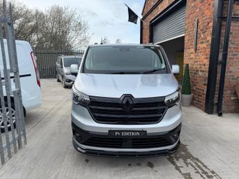 Renault Trafic LL30 Blue dCi 170 Extra Sport Crew Van EDC