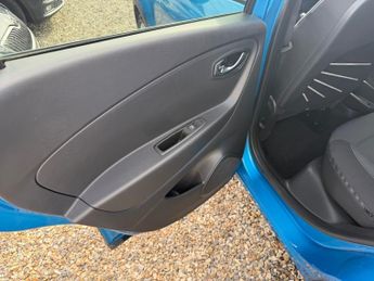 RENAULT CAPTUR 1.2 TCE Dynamique MediaNav 5dr EDC