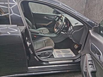 MERCEDES-BENZ CLA CLA 220d AMG Line 4dr Tip Auto