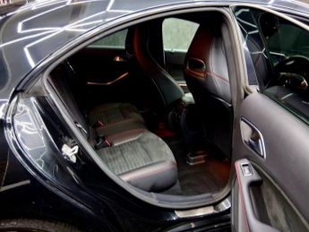MERCEDES-BENZ CLA CLA 220d AMG Line 4dr Tip Auto