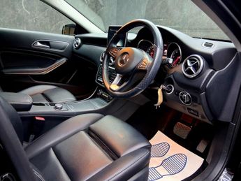 MERCEDES-BENZ A-CLASS A200d Sport Premium 5dr Auto