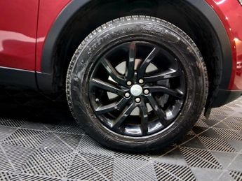 LAND ROVER DISCOVERY SPORT 2.0 TD4 180 SE Tech 5dr Auto