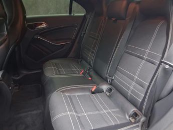 MERCEDES-BENZ CLA CLA 220 CDI Sport 4dr Tip Auto