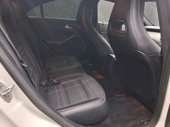 MERCEDES-BENZ CLA CLA 220 CDI Sport 4dr Tip Auto