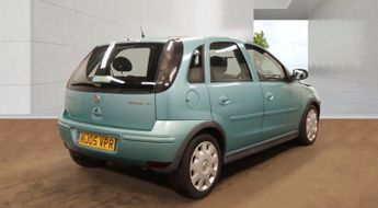 Vauxhall Corsa 1.4i 16v Design Hatchback 5dr Petrol Automatic (a/c) (180 g/km 8