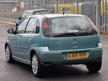 VAUXHALL CORSA 1.4i 16v Design Hatchback 5dr Petrol Automatic (a/c) (180 g/km 8