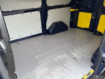 FORD TRANSIT CUSTOM 2.2 TDCi 125ps Low Roof Trend Van