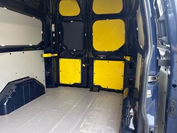 FORD TRANSIT CUSTOM 2.2 TDCi 125ps Low Roof Trend Van