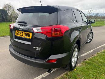 TOYOTA RAV4 2.2 D-CAT Icon 5dr Auto