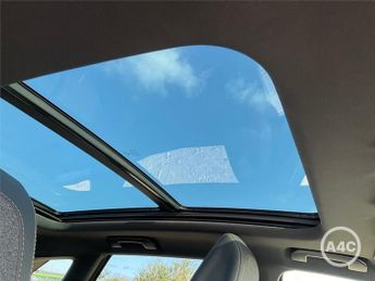 PEUGEOT 3008 1.6 BlueHDi 120 GT Line Premium 5dr Auto PANROOF NAV CARPLAY 8 S