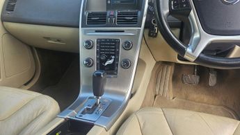 VOLVO XC60 D5 [205] SE Lux 5dr AWD Geartronic
