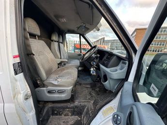 FORD TRANSIT Medium Roof Van TDCi 100ps