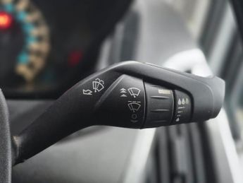 FORD TRANSIT CUSTOM 2.2 TDCi 100ps Low Roof Van