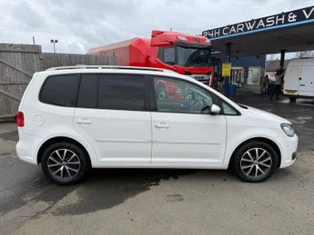VOLKSWAGEN TOURAN 1.4 TSI DSG AUTOMATIC