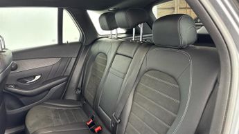 MERCEDES-BENZ GLC 2.0 GLC300 MHEV AMG Line SUV 5dr Petrol G-Tronic+ 4MATIC Euro 6 