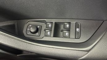 SKODA KAROQ 2.0 TSI SportLine SUV 5dr Petrol DSG 4WD Euro 6 (s/s) (190 ps)