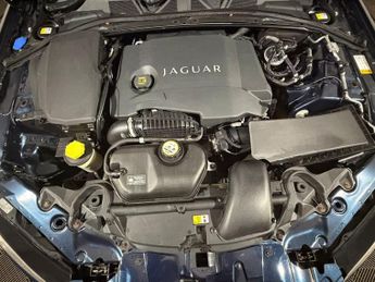 JAGUAR XF 3.0d V6 Luxury 5dr Auto