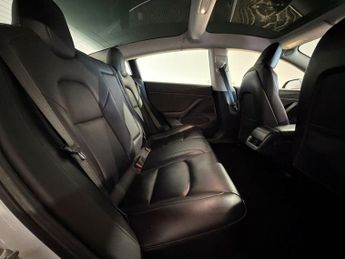 TESLA MODEL 3 Long Range AWD 4dr Auto