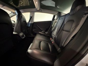 TESLA MODEL 3 Long Range AWD 4dr Auto