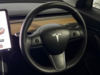 TESLA MODEL 3 Long Range AWD 4dr Auto