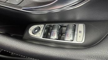 MERCEDES-BENZ E CLASS 2.0 E220d AMG Line (Premium) Saloon 4dr Diesel G-Tronic+ Euro 6 