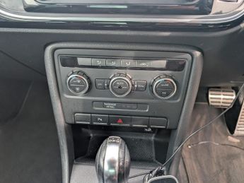 VOLKSWAGEN BEETLE 2.0 TDI Sport 3dr DSG
