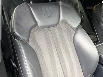 AUDI Q5 2.0 TDI Quattro S Line 5dr S Tronic